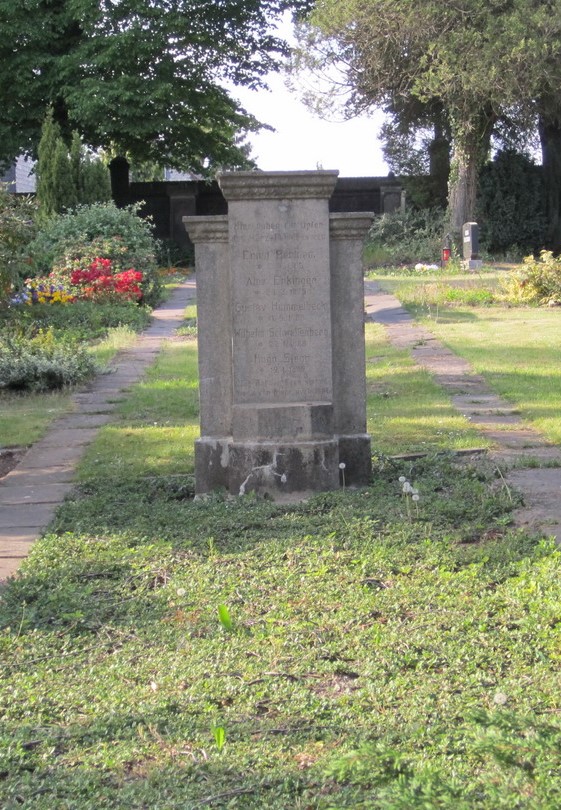 I3940 Steup Hugo Wuppertal Cronenberg Denkmal evgl Friedhof